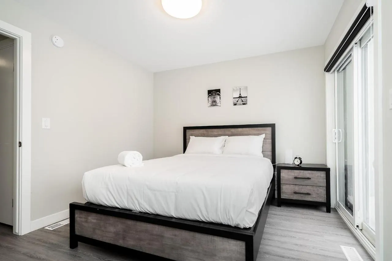 372 Enfield Crescent, 2 Villa Winnipeg